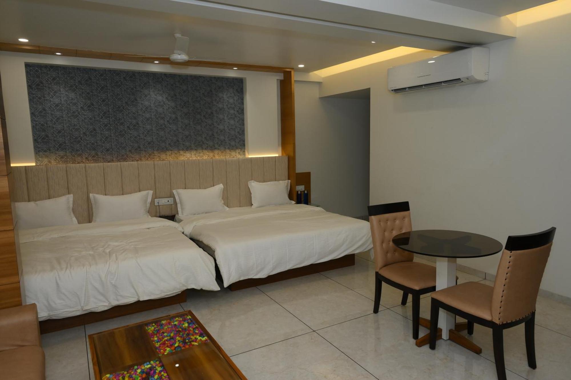 Hotel Parqotel Arnāla Exterior foto
